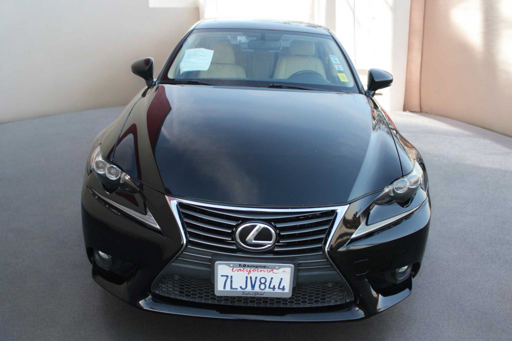 Used 2015 Lexus IS 250 w/ Navigation System Package RWD image 5
