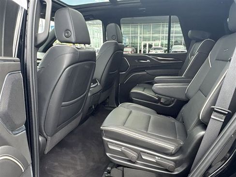 Certified 2024 Cadillac Escalade Premium Luxury w/ Performance Package AWD/4WD image 25