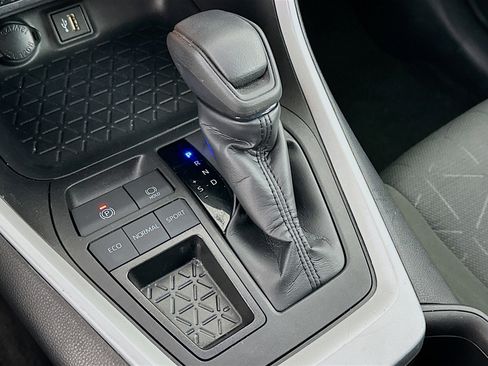 Used 2024 Toyota RAV4 XLE image 24