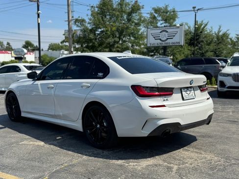 Used 2022 BMW 330i Sedan w/ M Sport Package RWD image 4