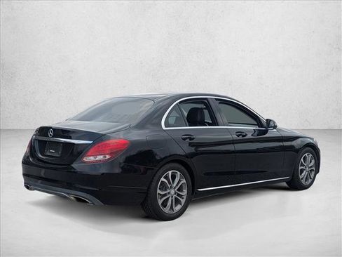 Used 2017 Mercedes-Benz C 300 Sedan image 5