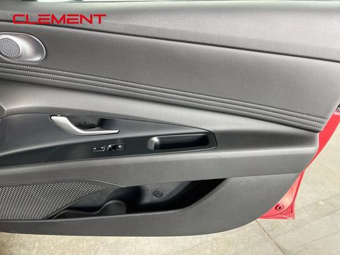 Used 2023 Hyundai Elantra SEL w/ Convenience Package FWD image 34