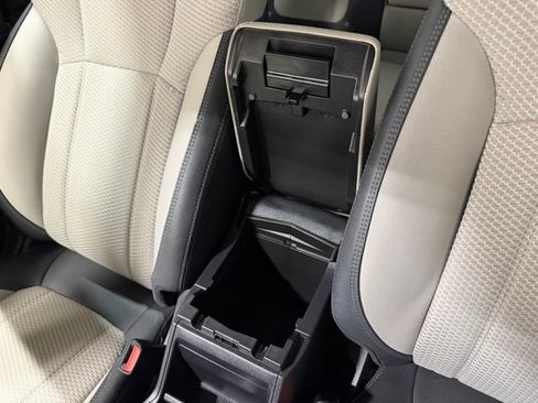 Certified 2023 Subaru Forester Premium AWD/4WD image 19