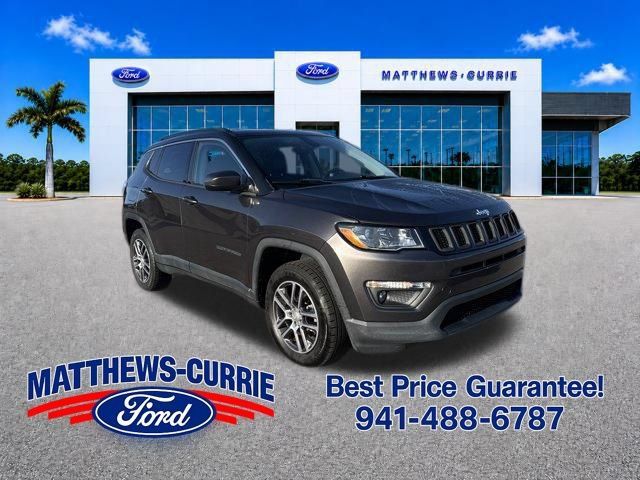 Used 2018 Jeep Compass Latitude w/ Popular Equipment Group AWD/4WD image 1