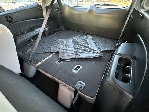 Used 2018 Honda Pilot Touring image 32