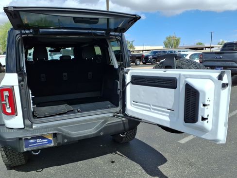 Certified 2025 Ford Bronco Badlands AWD/4WD image 16