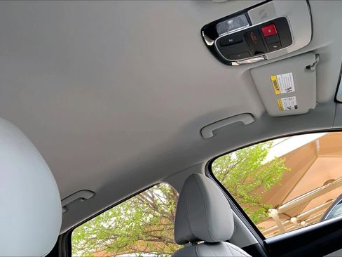 Used 2026 Hyundai Tucson SE image 14