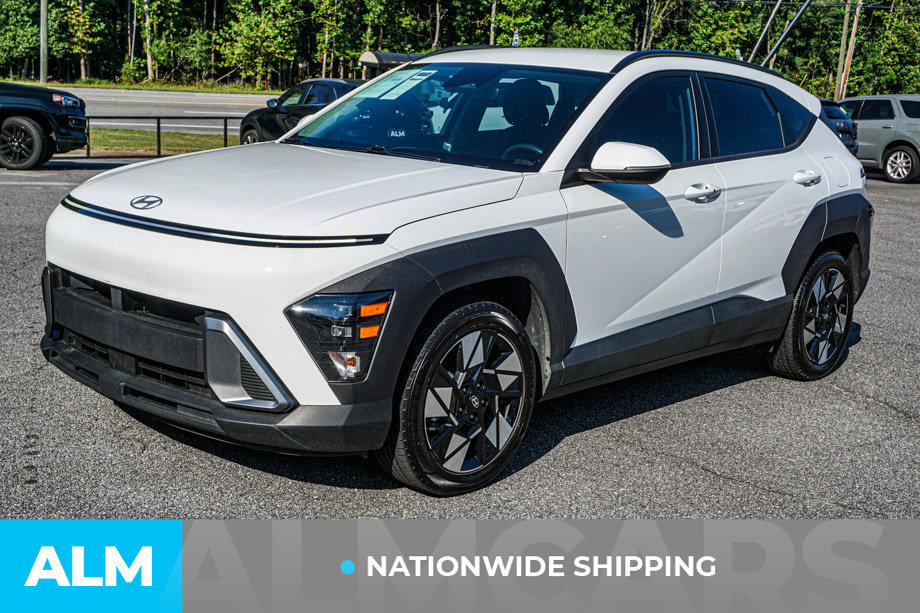 Used 2025 Hyundai Kona SEL FWD image 2