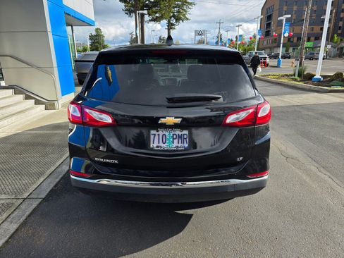 Used 2018 Chevrolet Equinox LT FWD image 6