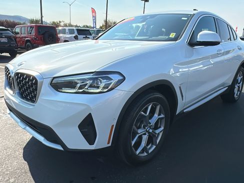 Used 2025 BMW X4 xDrive30i w/ Premium Package image 7