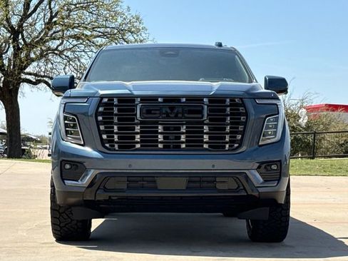 Used 2026 GMC Yukon Denali Ultimate image 2