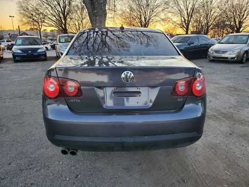 Used 2009 Volkswagen Jetta SE image 6