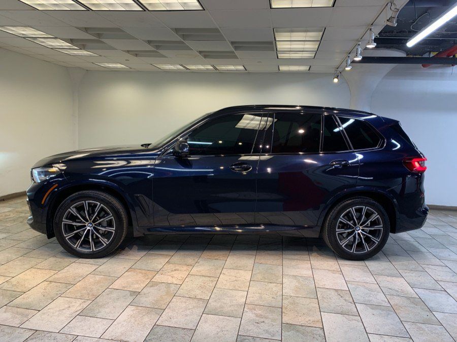 Used 2023 BMW X5 xDrive40i w/ M Sport Package AWD/4WD image 4