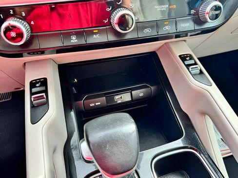 Used 2020 Kia Telluride S FWD image 65