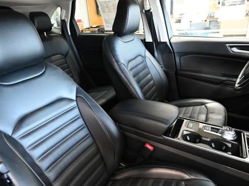 Used 2020 Ford Edge SEL w/ Convenience Package AWD/4WD image 8