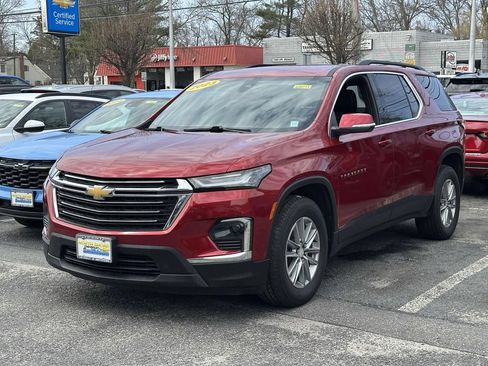 Used 2023 Chevrolet Traverse LT AWD/4WD image 1