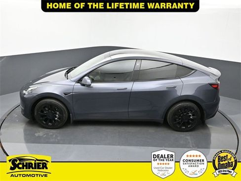 Used 2022 Tesla Model Y Long Range image 62