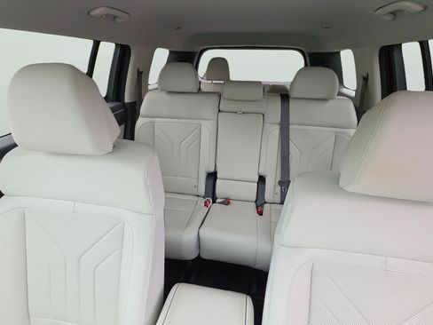 Used 2026 Hyundai Santa Fe SEL FWD image 21