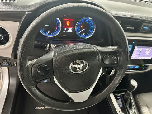 Used 2019 Toyota Corolla LE image 18