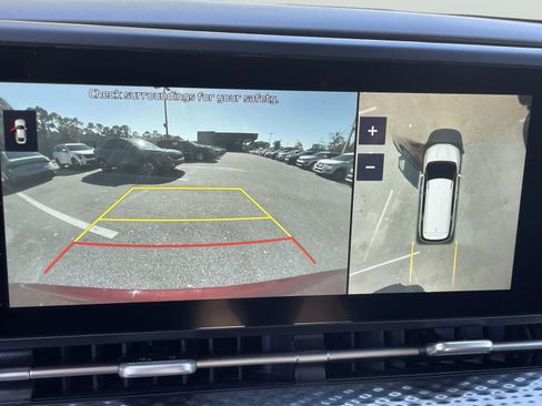 Certified 2022 Kia Carnival SX Prestige image 19