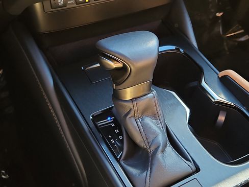 Used 2023 Lexus ES 250 ES 250 w/ Premium Package image 15