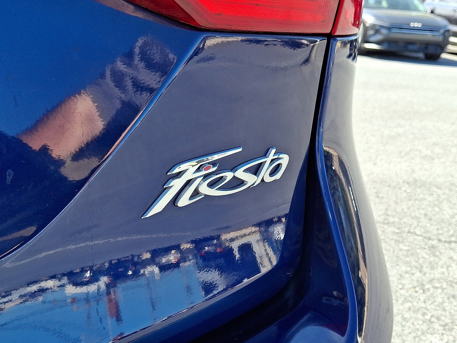 Used 2016 Ford Fiesta SE FWD image 29