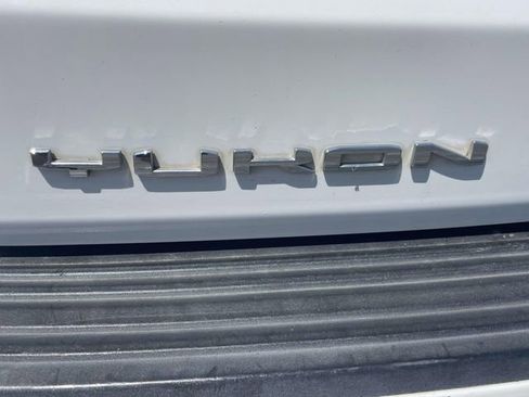 Used 2021 GMC Yukon SLT image 6