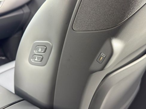 Used 2024 Kia EV9 Light Long Range image 34