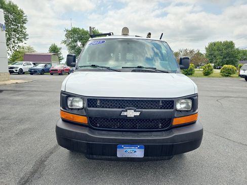 Used 2015 Chevrolet Express 2500 RWD image 3