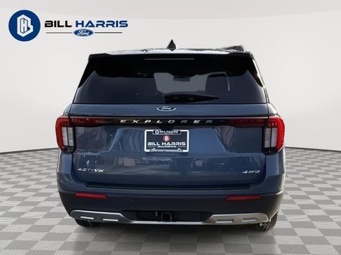 New 2026 Ford Explorer Active w/ Active Comfort Package image 7