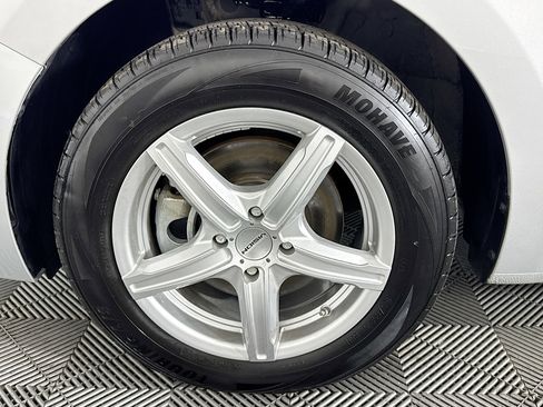 Used 2021 Hyundai Accent Limited image 63