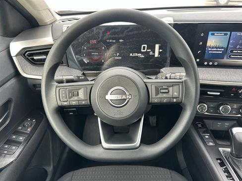 New 2026 Nissan Kicks S image 18