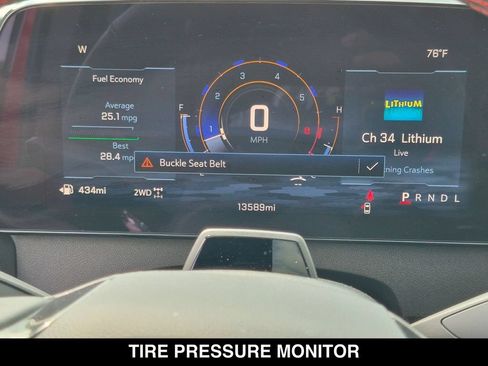 Used 2025 Chevrolet Traverse RS w/ LPO, Floor Liner Package AWD/4WD image 16
