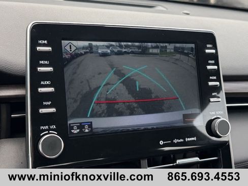Used 2022 Toyota Avalon XLE w/ Moonroof Package image 25