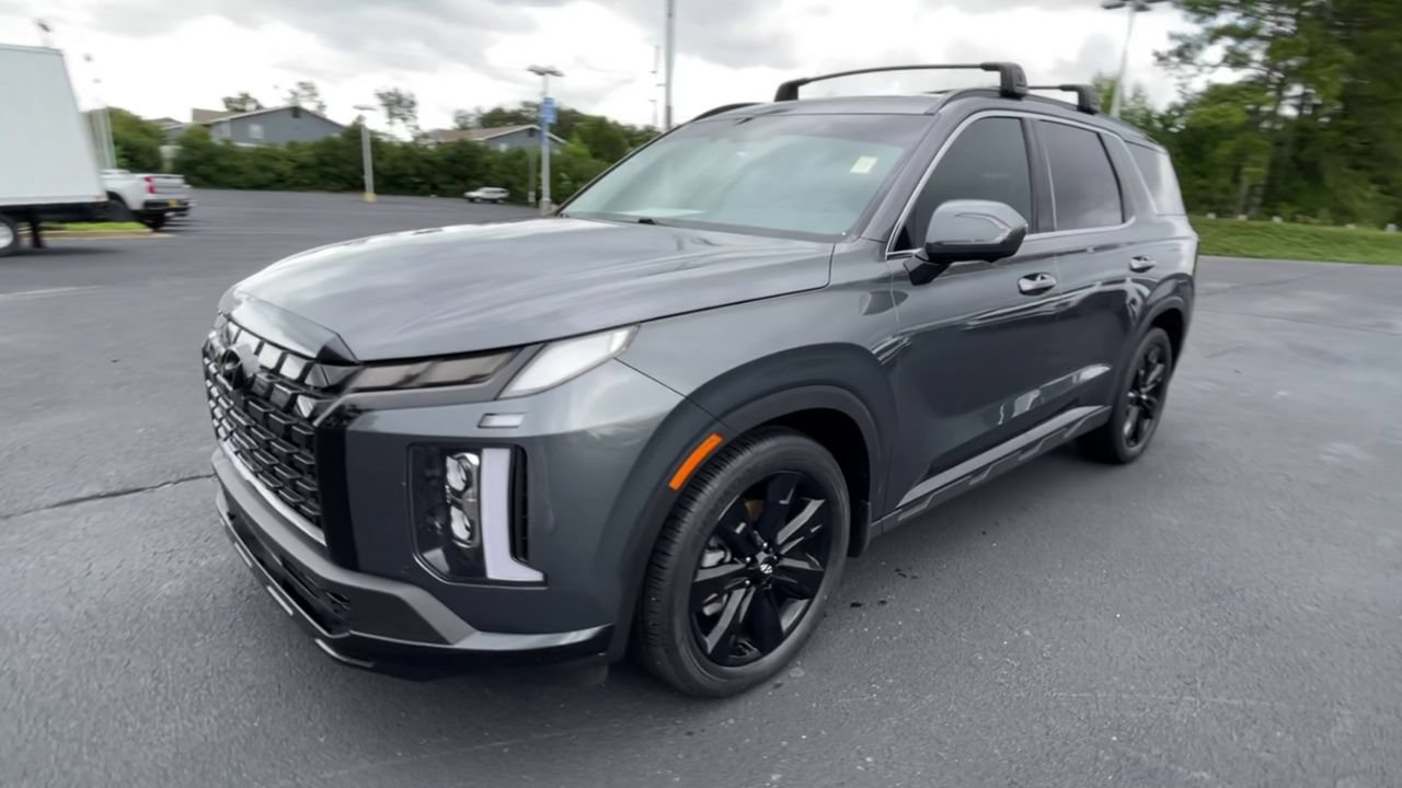 Used 2025 Hyundai Palisade XRT FWD image 4