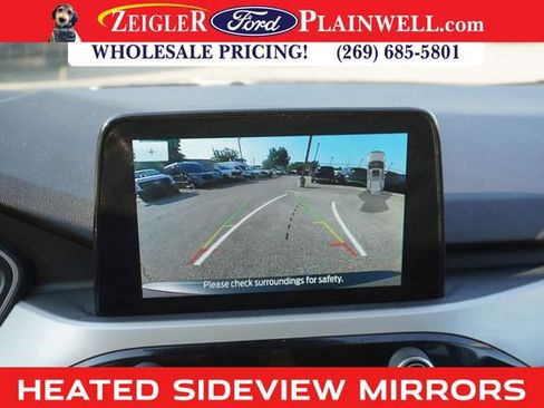 Used 2022 Ford Escape SE w/ Cold Weather Package image 18