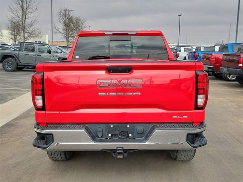 Used 2019 GMC Sierra 1500 SLE w/ SLE Value Package image 4