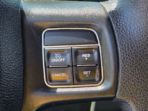 Used 2018 RAM 2500 Tradesman w/ Chrome Appearance Group image 18