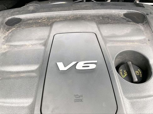 Used 2018 Jeep Grand Cherokee Limited AWD/4WD image 29
