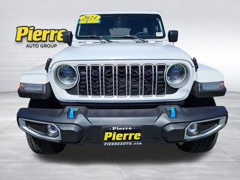 Used 2024 Jeep Wrangler Unlimited Sahara AWD/4WD image 9