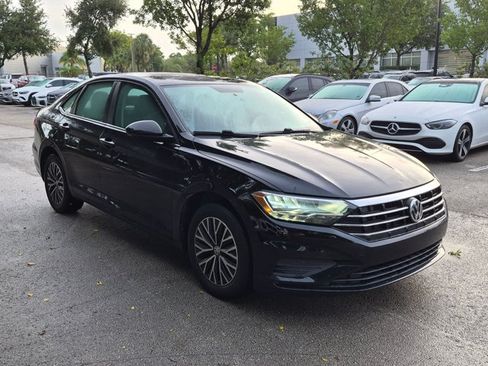 Used 2021 Volkswagen Jetta S w/ Driver Assistance Package FWD image 3