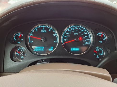 Used 2012 GMC Yukon XL SLT w/ SLT-2 Equipment Package image 8