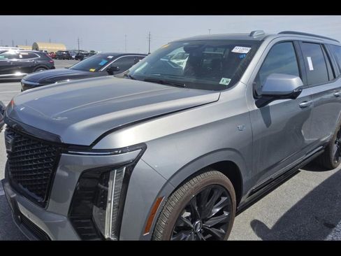 Used 2025 Cadillac Escalade Sport Platinum w/ LPO, ONYX Package AWD/4WD image 4