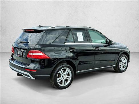 Used 2015 Mercedes-Benz ML 250 BlueTEC 4MATIC image 5