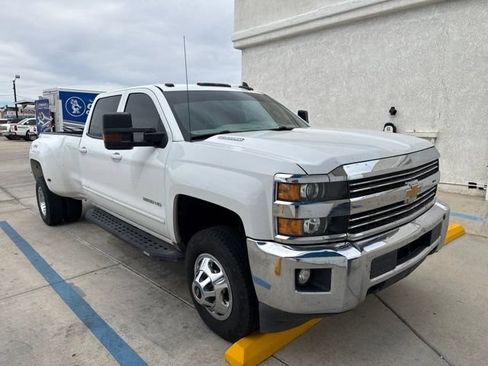 Used 2016 Chevrolet Silverado 3500 LT w/ LT Convenience Package AWD/4WD image 15