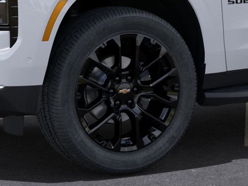 New 2025 Chevrolet Suburban LS image 9