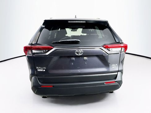 Used 2019 Toyota RAV4 XLE w/ Convenience Package AWD/4WD image 6