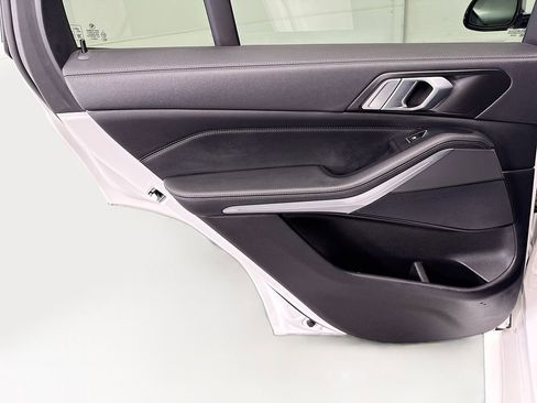 Used 2023 BMW X5 sDrive40i w/ M Sport Package image 25