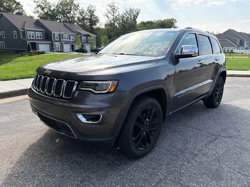 Used 2017 Jeep Grand Cherokee Limited w/ Luxury Group II AWD/4WD image 1