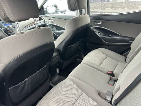Used 2018 Hyundai Santa Fe Sport image 29